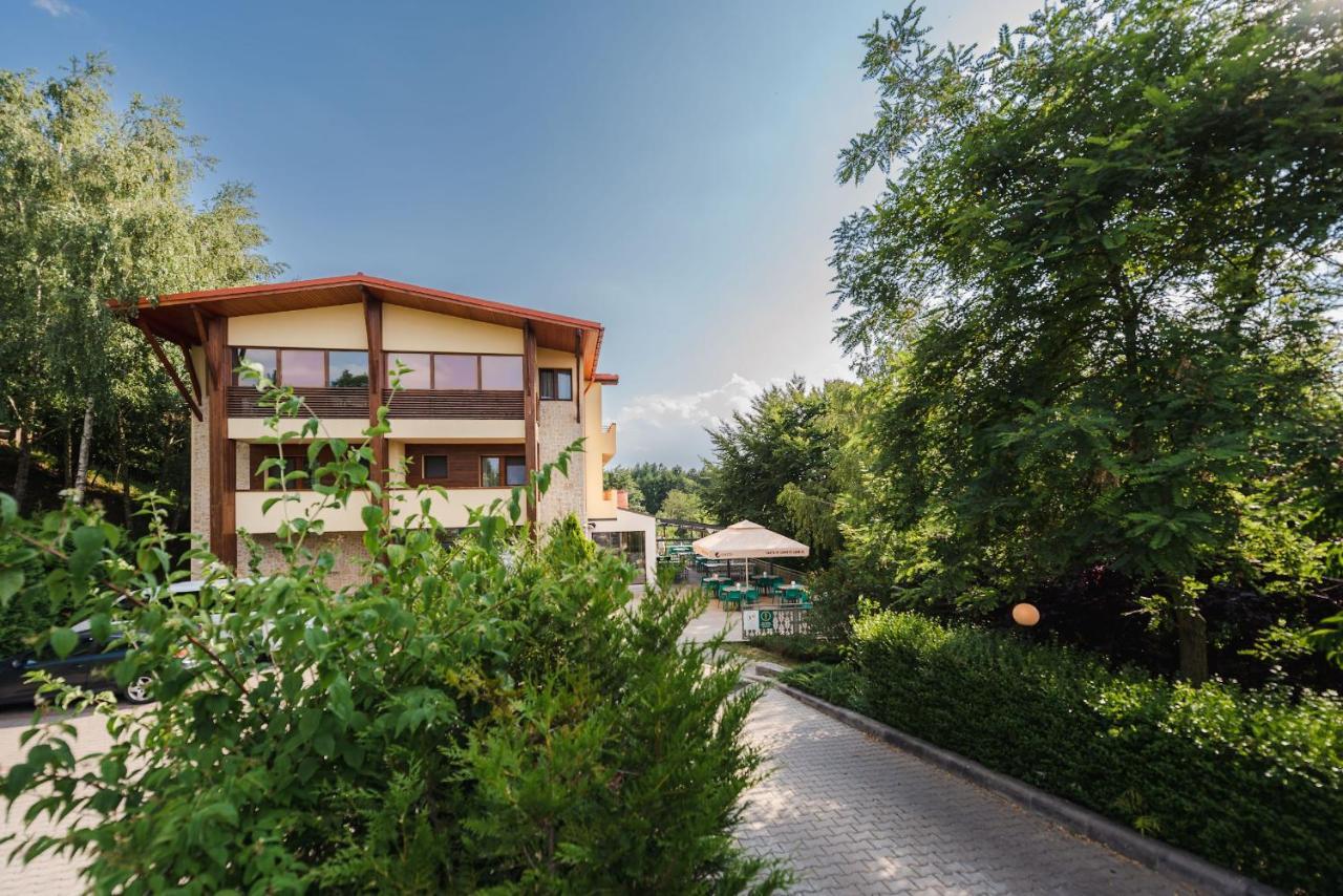 La Mesteceni & Loc Cu Stari De Bine, Spa Adult Only Sălicea Zewnętrze zdjęcie