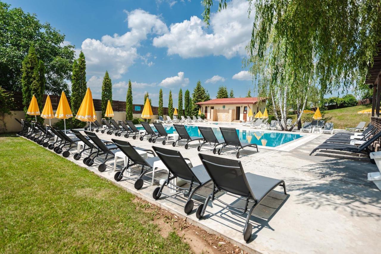 La Mesteceni & Loc Cu Stari De Bine, Spa Adult Only Sălicea Zewnętrze zdjęcie
